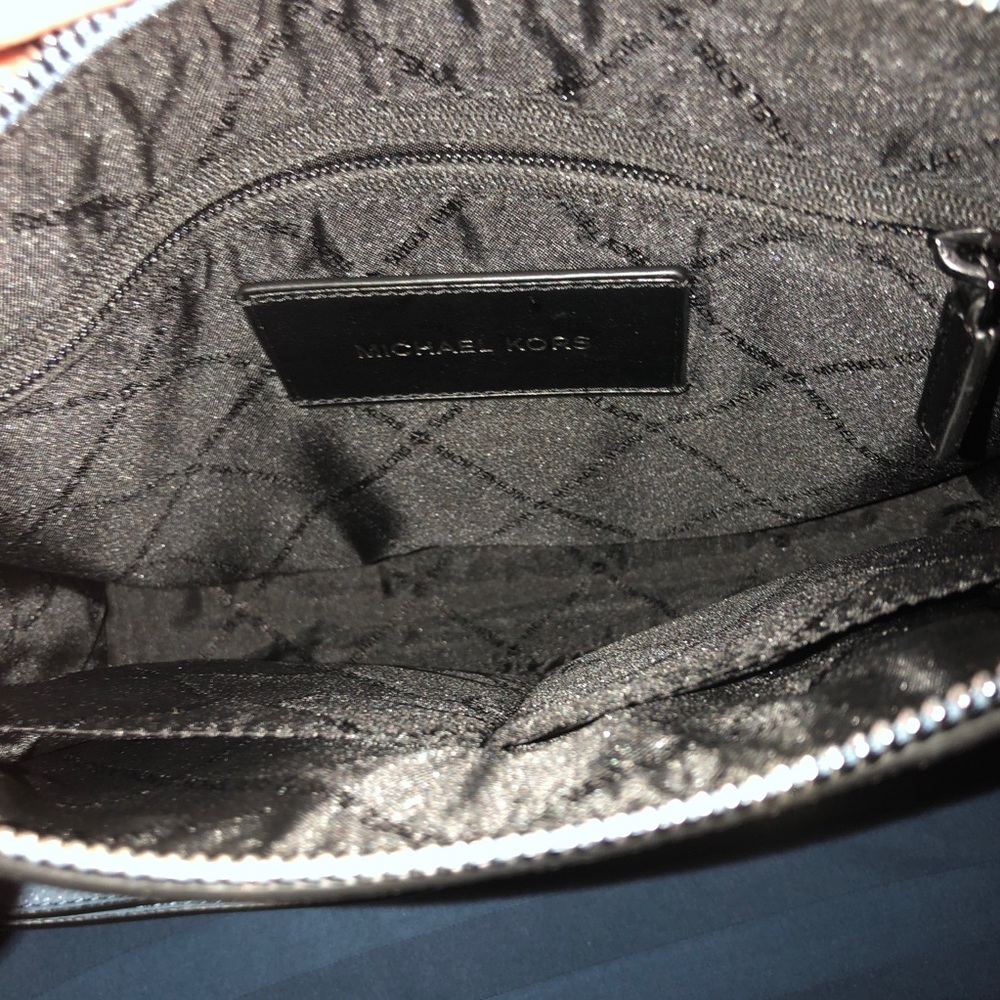Michael Kors Blue Messenger Bag with Textured Surface and Diagonal Stripe Design - Picture 4 of 4